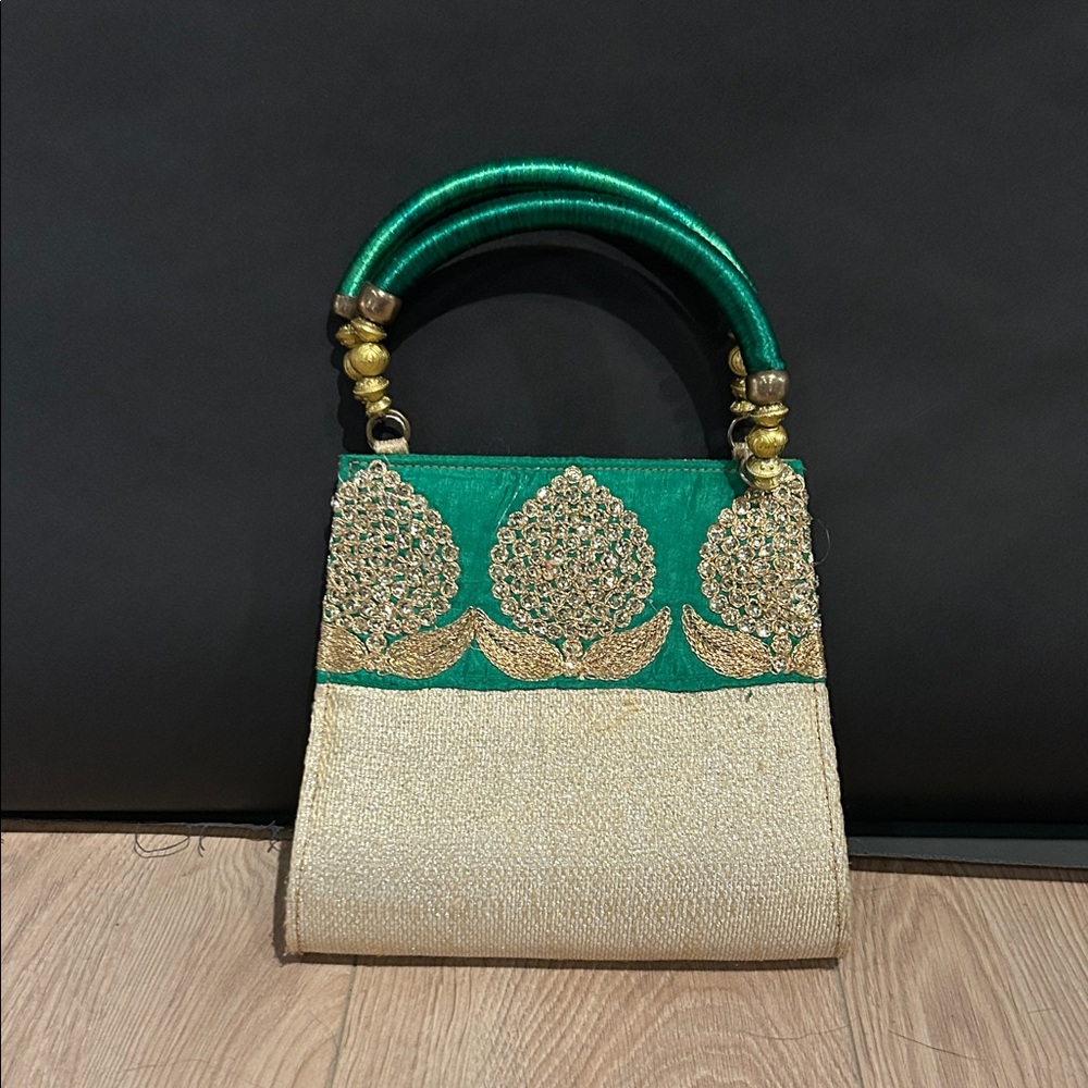 Elegant Green and Gold Women's Handbag